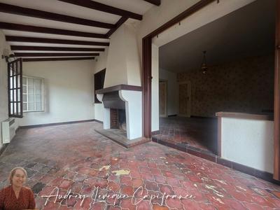 Maison - 85 m² - 5 pièces