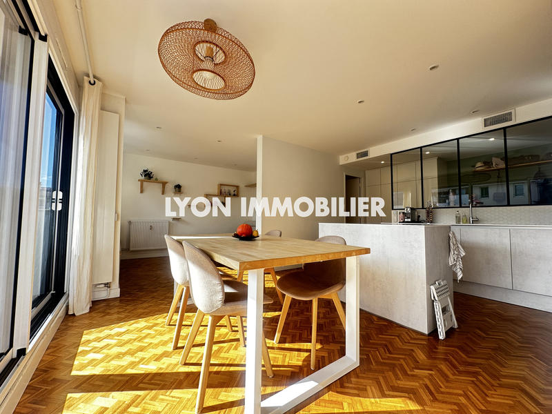 Appartement - 82 m² - 3 pièces