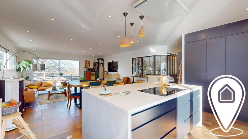 Maison contemporaine - 172 m² - 7 pièces