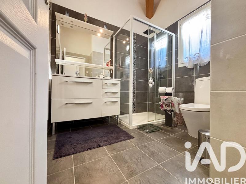 Maison - 260 m² - 7 pièces