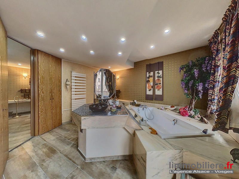 Villa - 400 m² - 10 pièces