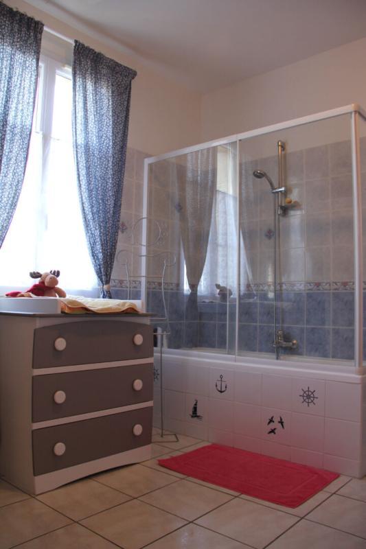 Propriété - 250 m² - 7 pièces