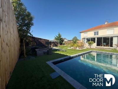 Maison - 195 m² - 6 pièces