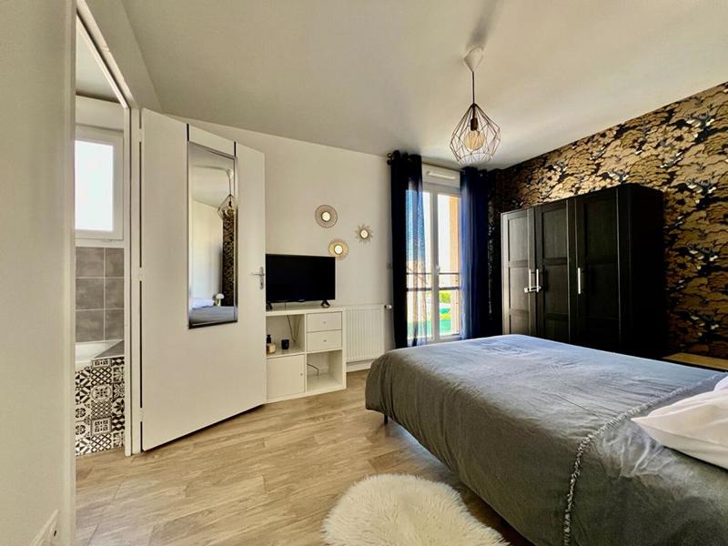 Maison - 81 m² - 5 pièces