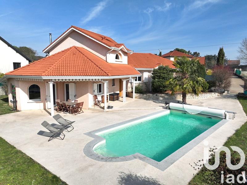 Maison - 162 m² - 5 pièces