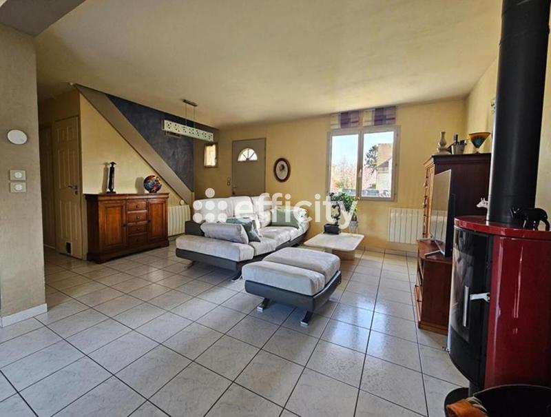 Maison - 162 m² - 8 pièces