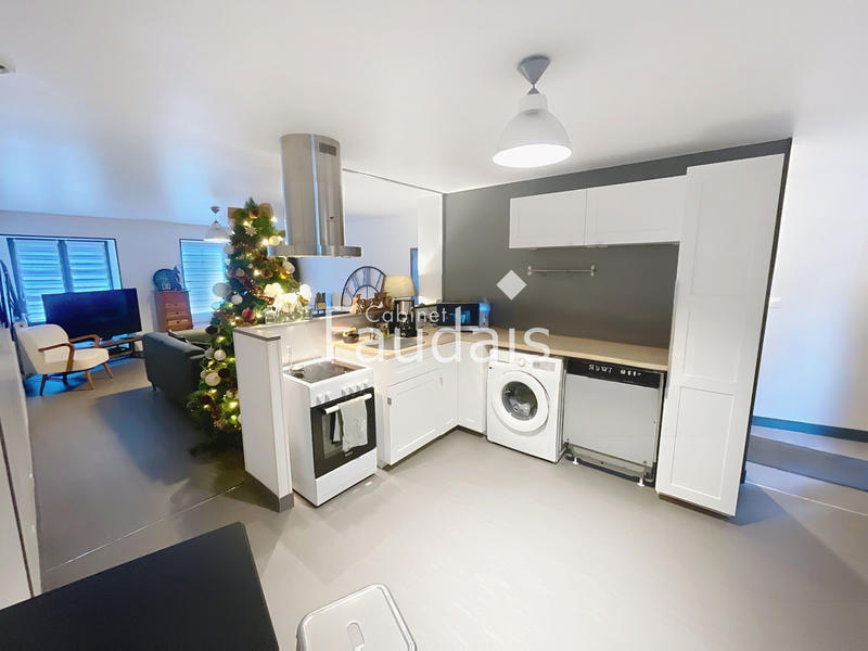 Maison - 140 m² - 8 pièces