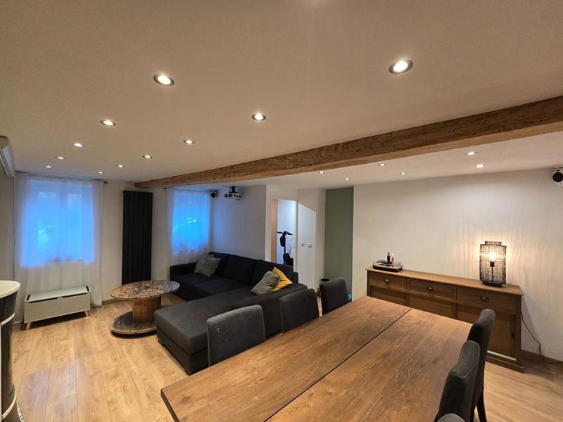 Maison - 90 m² - 5 pièces