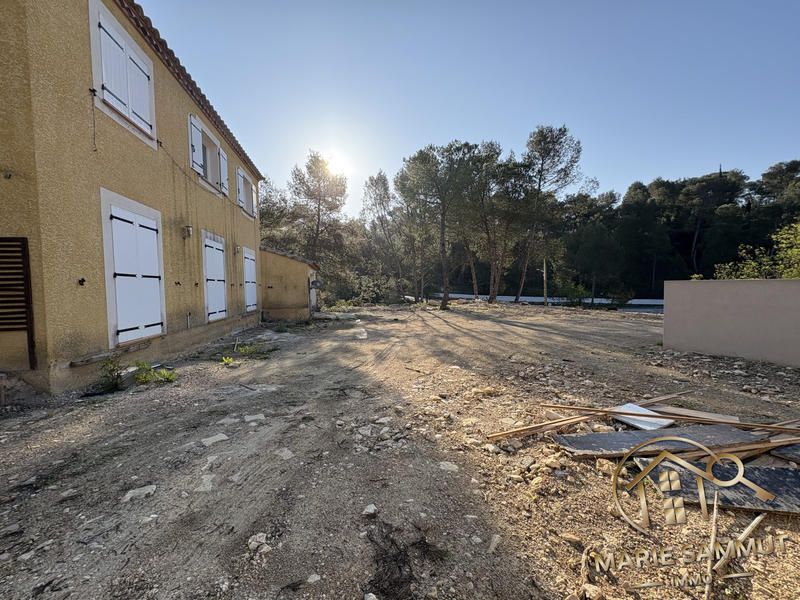 Maison traditionnelle - 170 m² - 6 pièces