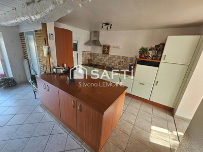 Maison - 267 m² - 11 pièces