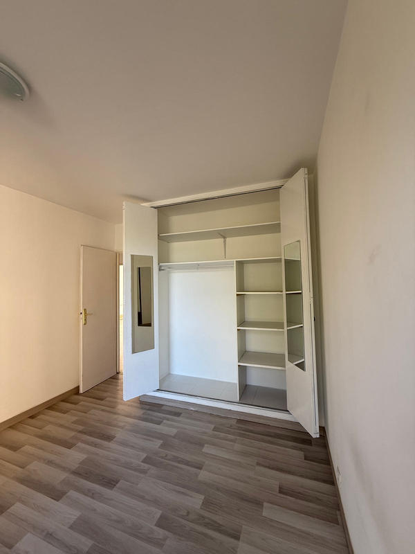 Appartement - 80 m² - 3 pièces