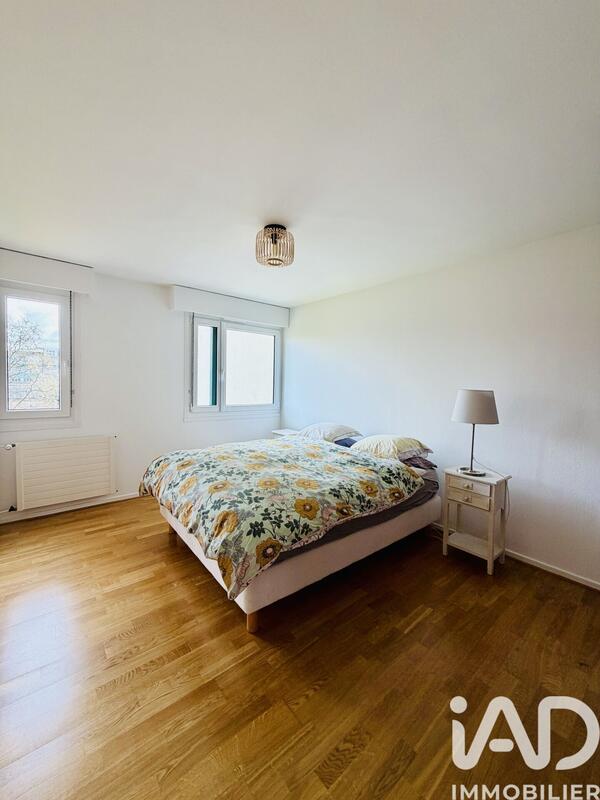 Appartement - 98 m² - 4 pièces