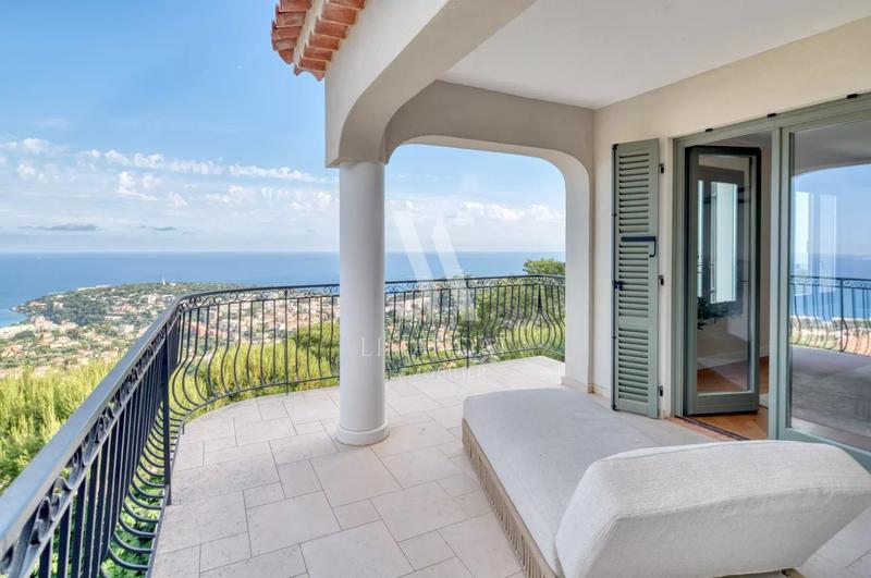 Villa - 200 m² - 5 pièces