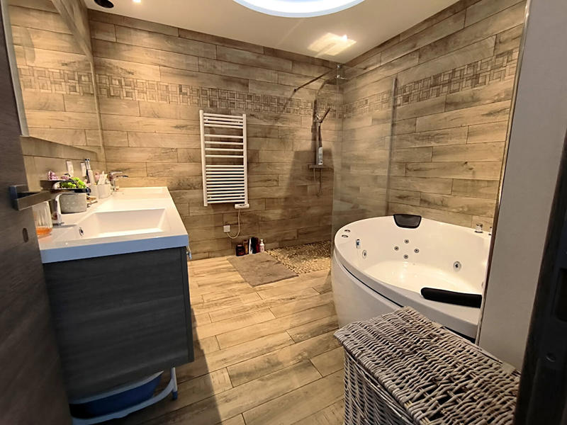 Appartement - 70 m² - 3 pièces