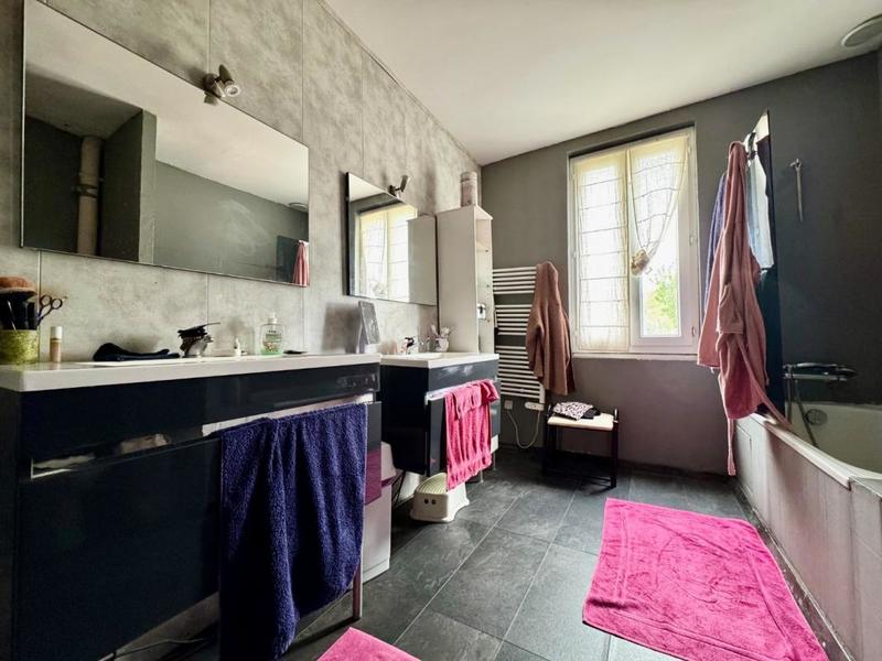 Maison de ville - 138 m² - 5 pièces