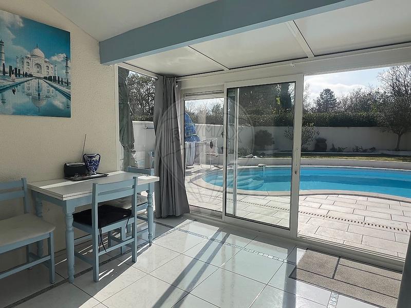 Maison - 97 m² - 4 pièces