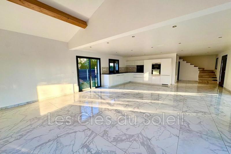 Villa - 142 m² - 6 pièces