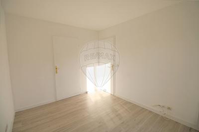 Appartement - 94 m² - 5 pièces