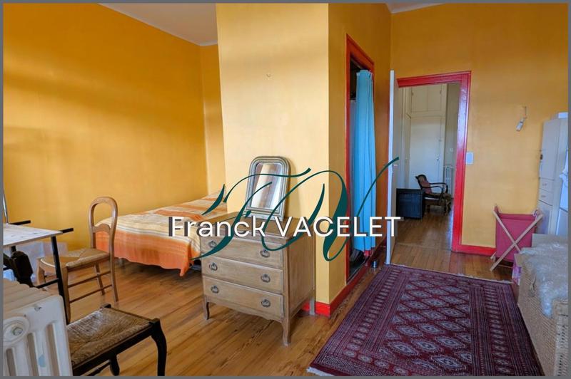 Maison - 310 m² - 5 pièces