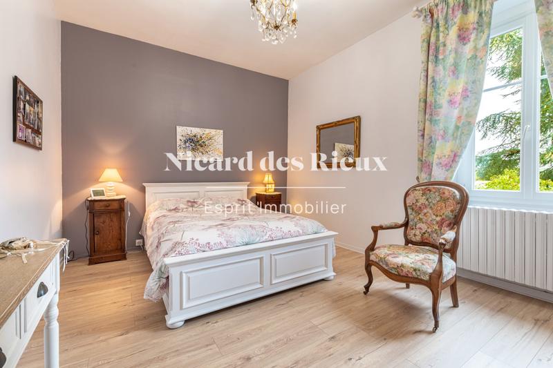 Maison - 264 m² - 10 pièces