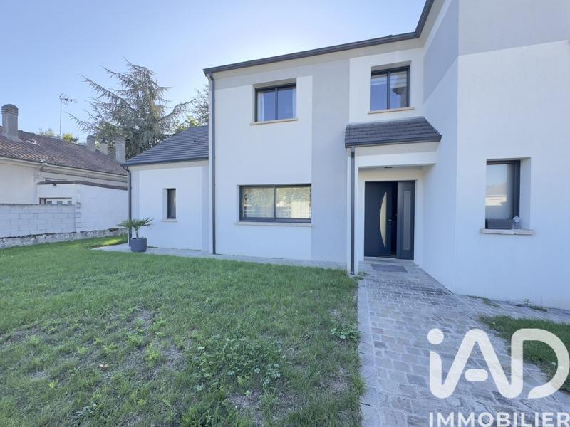 Maison - 180 m² - 7 pièces