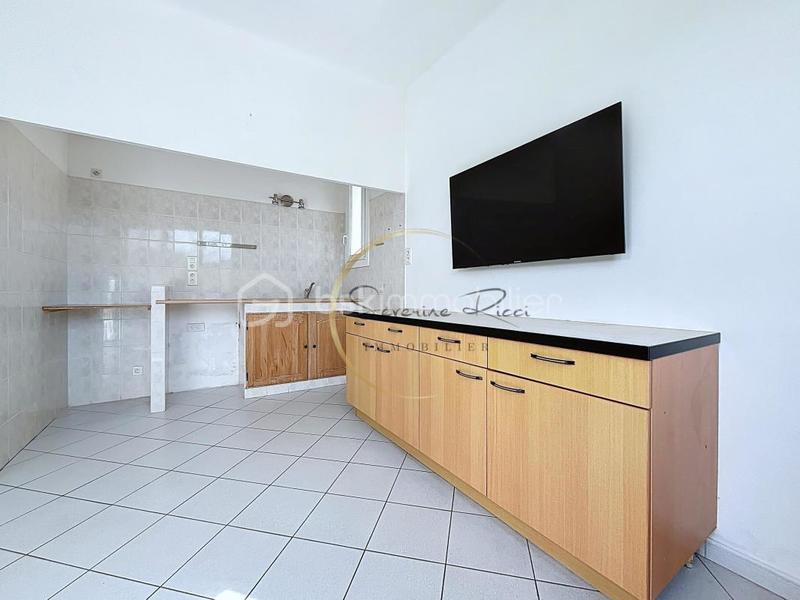 Pavillon - 130 m² - 6 pièces