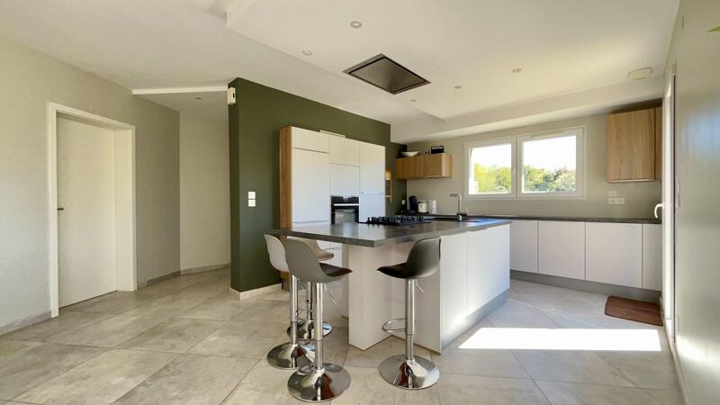 Maison - 160 m² - 5 pièces