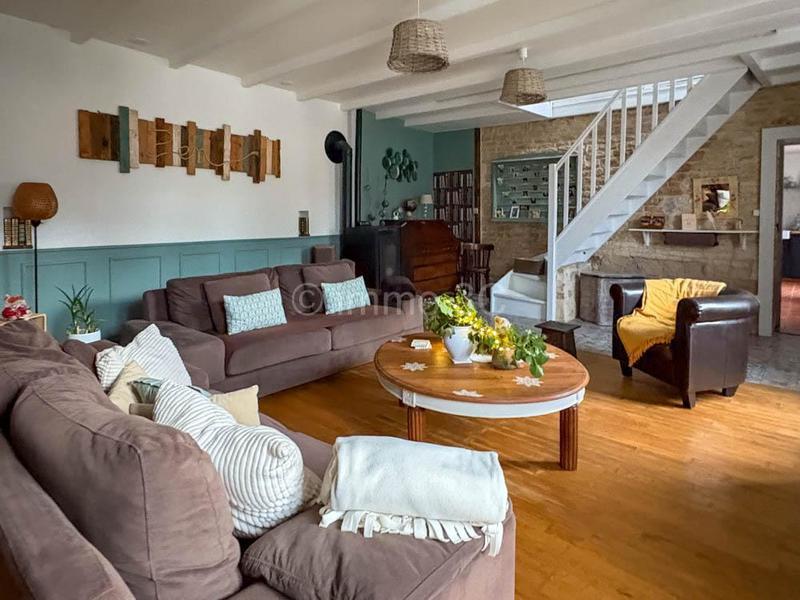 Maison en pierre - 201 m² - 8 pièces