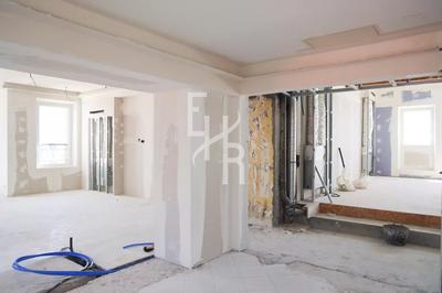 Appartement - 180 m² - 3 pièces