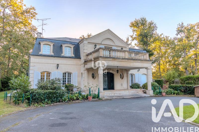 Maison de maîtres - 373 m² - 8 pièces