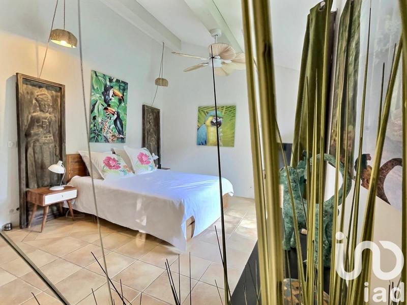 Maison - 332 m² - 10 pièces