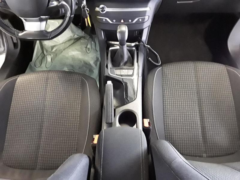 Peugeot 308 Sw 1.6 Bluehdi 120 Cv Active Business Eat6