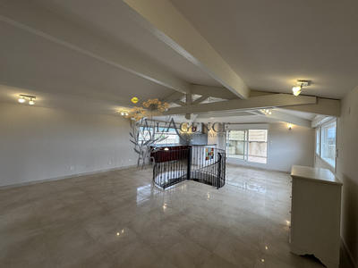 Appartement - 151 m² - 5 pièces