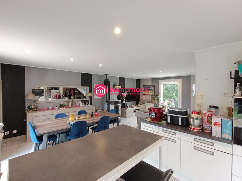 Maison - 134 m² - 11 pièces