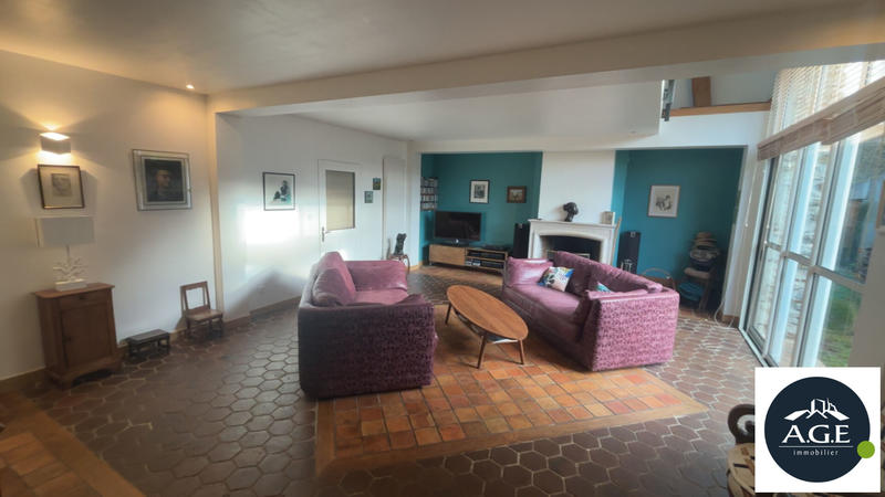 Maison - 200 m² - 5 pièces