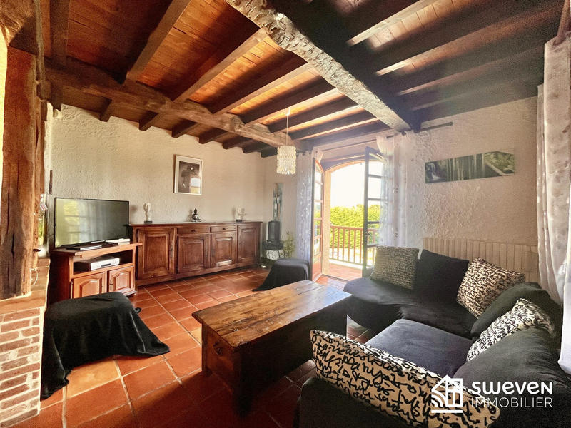 Maison traditionnelle - 192 m² - 5 pièces