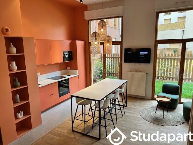 Chambre - 15 m² - 1 pièce