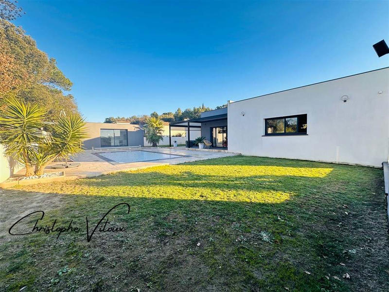 Villa - 145 m² - 6 pièces