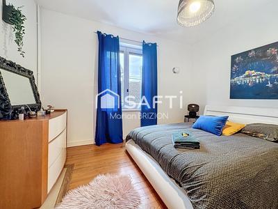 Maison - 163 m² - 8 pièces