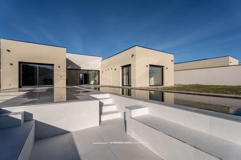 Maison contemporaine - 137 m² - 5 pièces