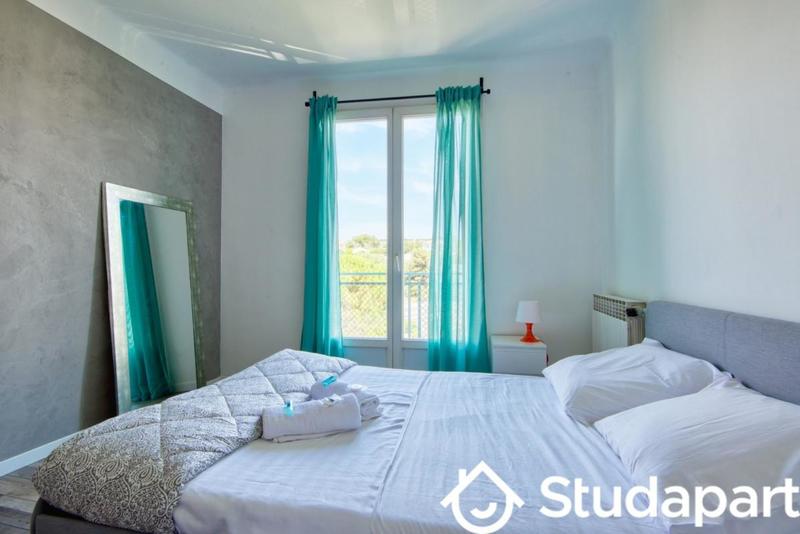 Appartement - 103 m² - 5 pièces