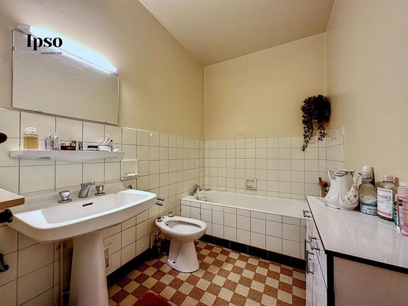 Appartement - 104 m² - 5 pièces