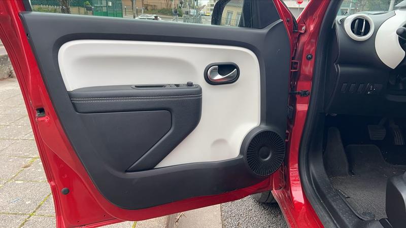 Renault Twingo III 0.9 TCe 92 Edc6 Intens