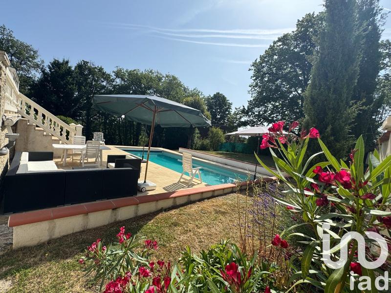 Maison - 185 m² - 7 pièces