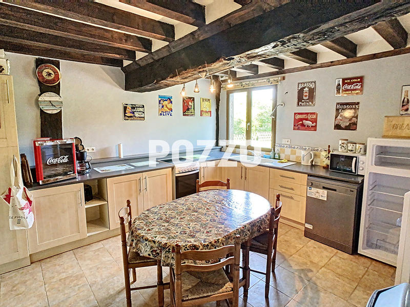 Maison - 230 m² - 8 pièces