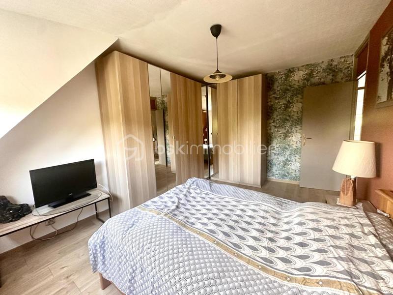Maison - 93 m² - 5 pièces