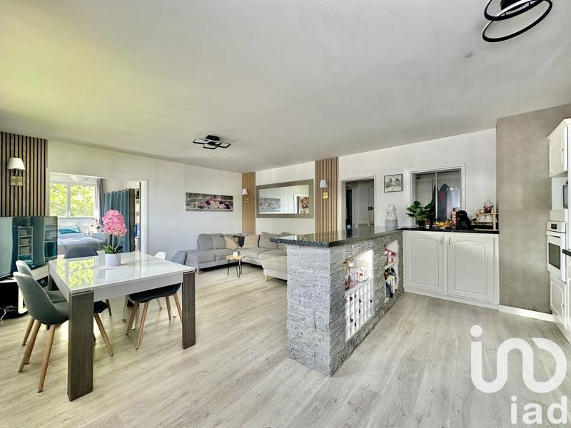 Appartement - 82 m² - 4 pièces