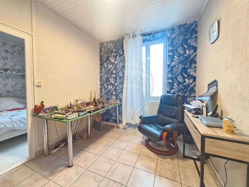 Maison - 92 m² - 4 pièces