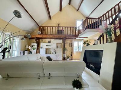 Maison - 138 m² - 7 pièces