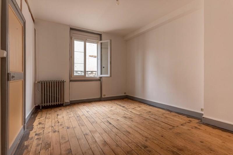 Maison - 177 m² - 8 pièces